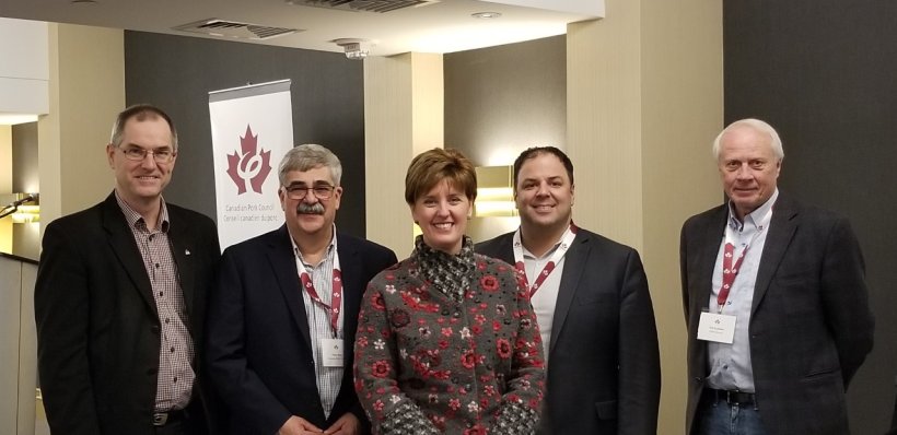 La ministre Bibeau a participé à la réunion du printemps du Conseil canadien du porc où elle a rencontré des producteurs de partout au Canada.