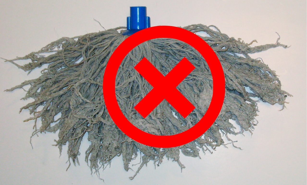 <p>Image 2. Balai-serpillère avec des parties en plastique.</p>