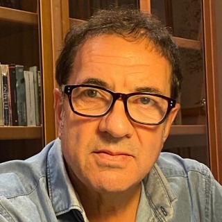 Toni Deseuras