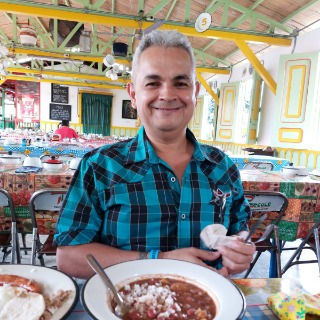 Cesar Jhimy Correa Velez